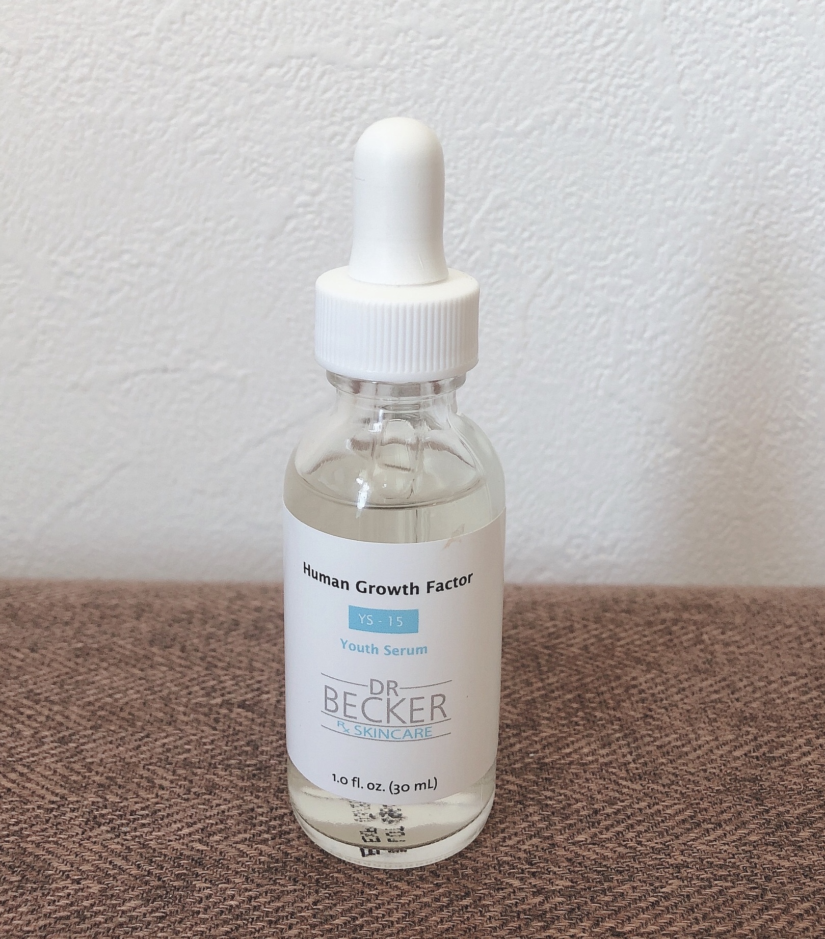 お肌が若返る美容液 ドクターベッカーヒューマングロースファクターを